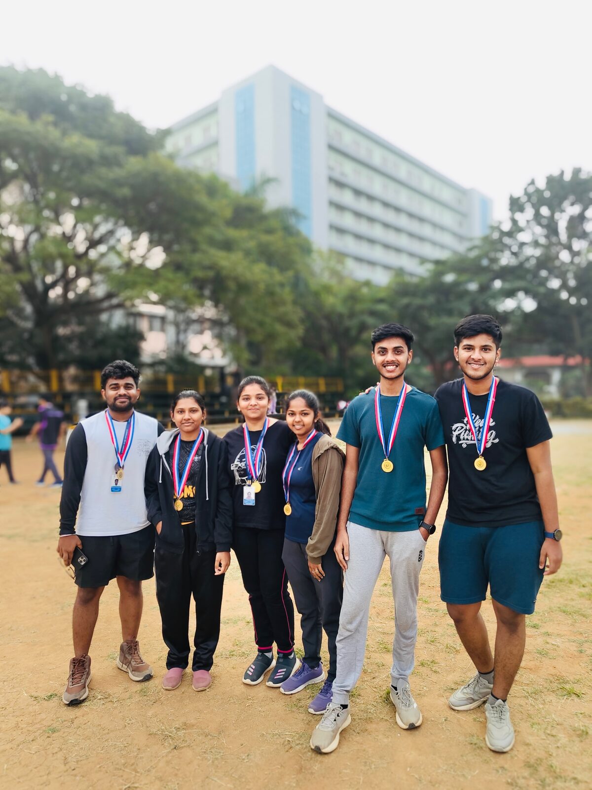 Roshan R Sivakumar with friends he met during a marathon in Bangalore