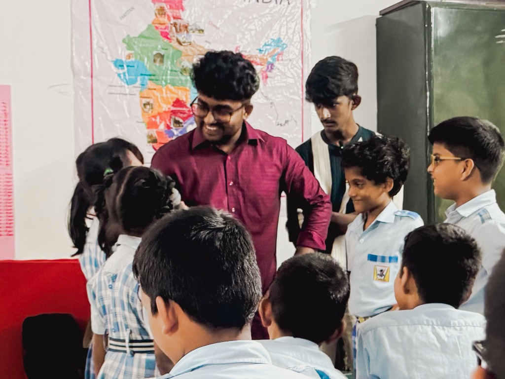 Roshan R Sivakumar youth mentorship session in Karur
